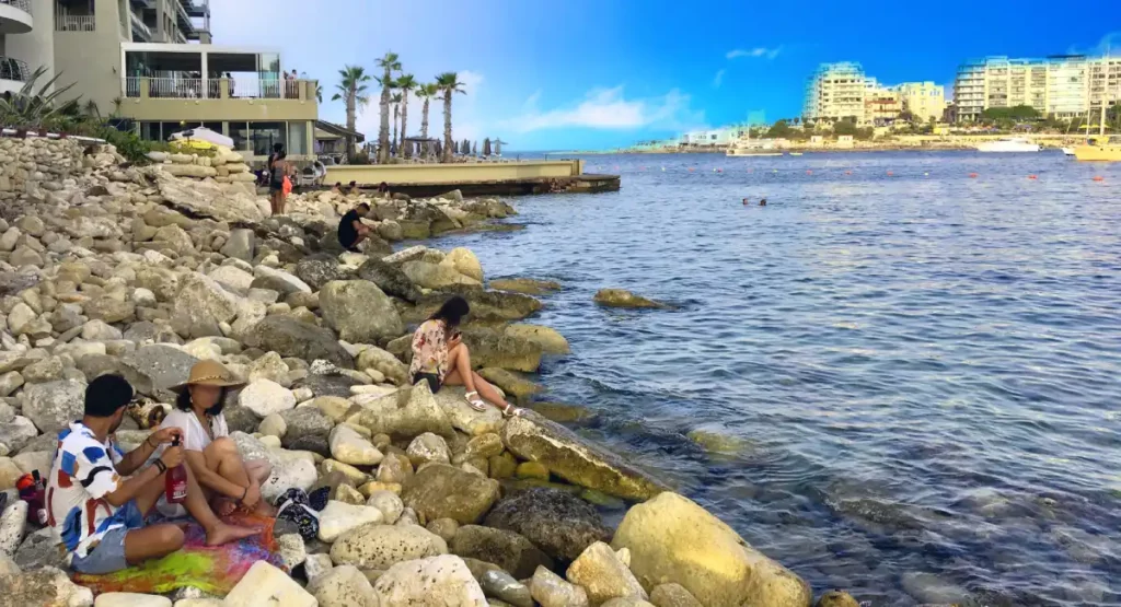 Spinola Bay este