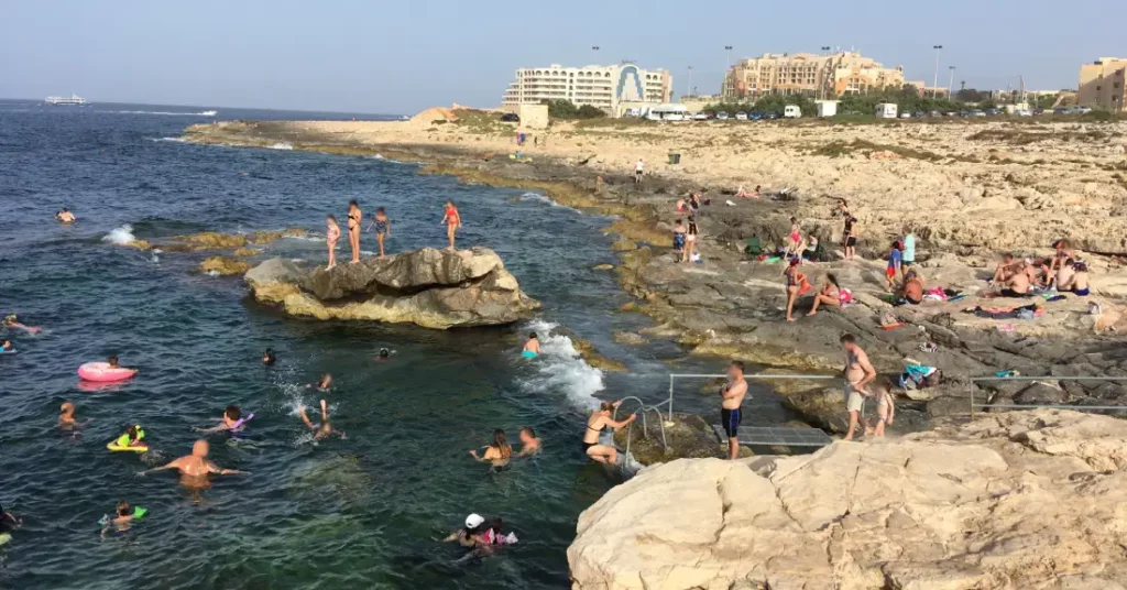 Malta strand Pembroke Pool