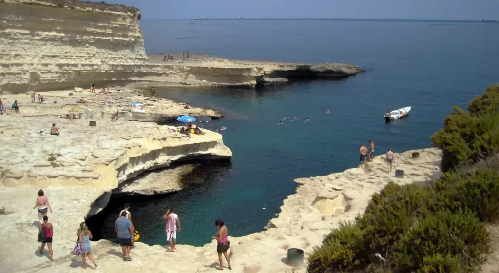Málta legszebb tengerpartja St Peter medencéje