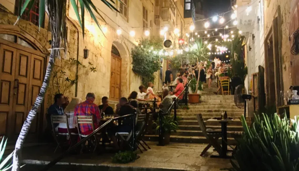 Valletta esti hangulat